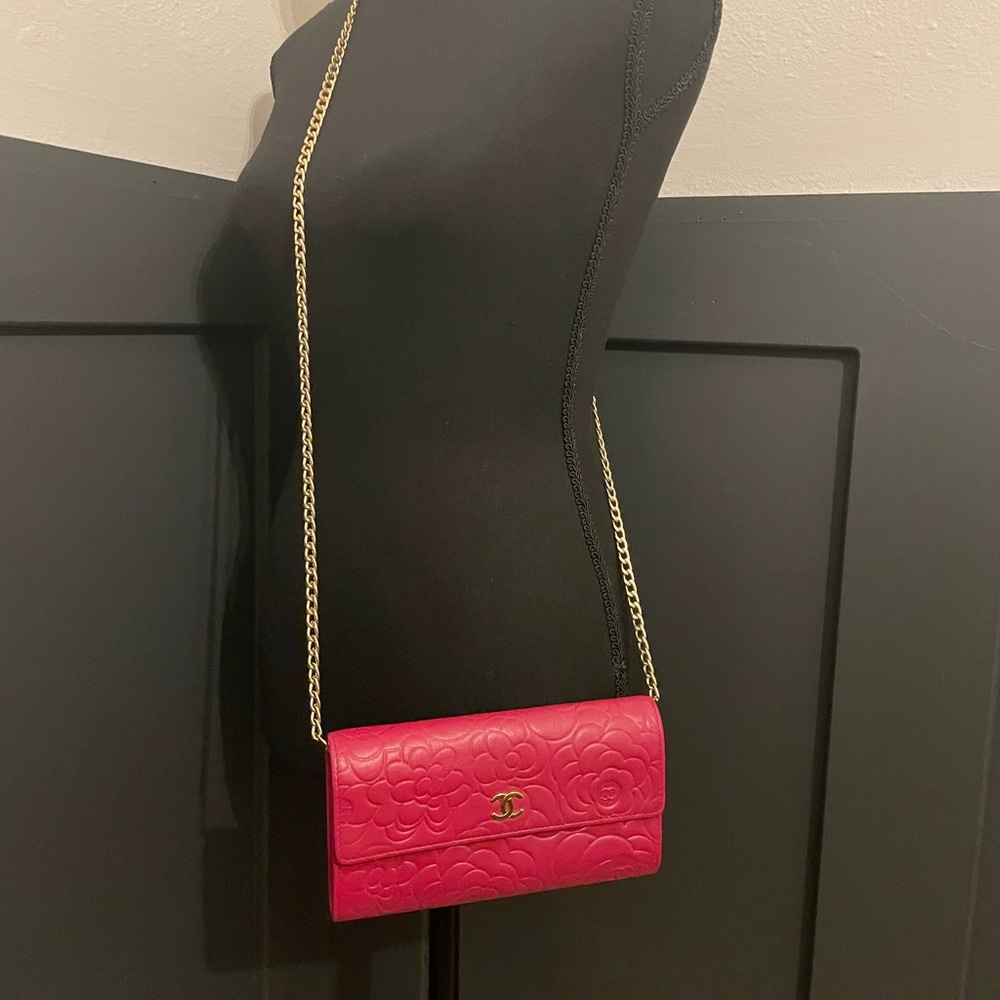 💯 AUTHENTIC CHANEL Camellia half flap lambskin pink wallet on chain - Picture 11 of 15